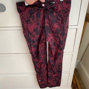 Speed up cropped patterned Lululemon leggings